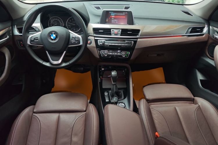 Used BMW X1 2018 sDrive18Li Luxury Model Center Console