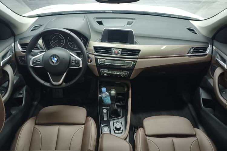 Used BMW X1 2018 sDrive18Li Luxury Model Center Console