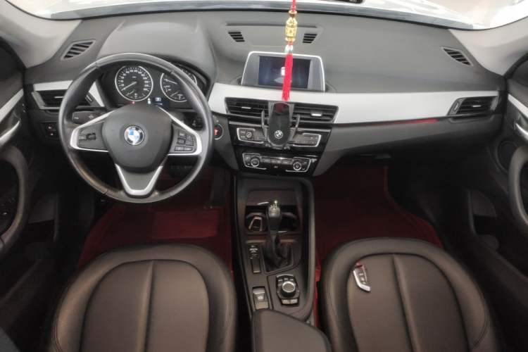 Used BMW X1 2018 sDrive18Li Fashion Model Center Console