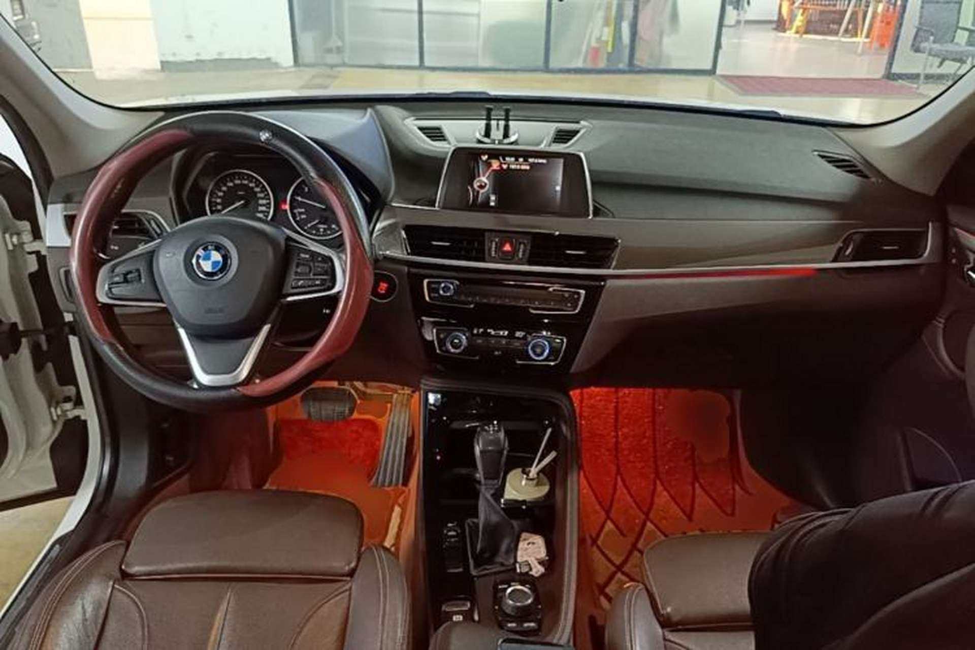 Used BMW X1 2018 sDrive18Li Luxury Model Center Console