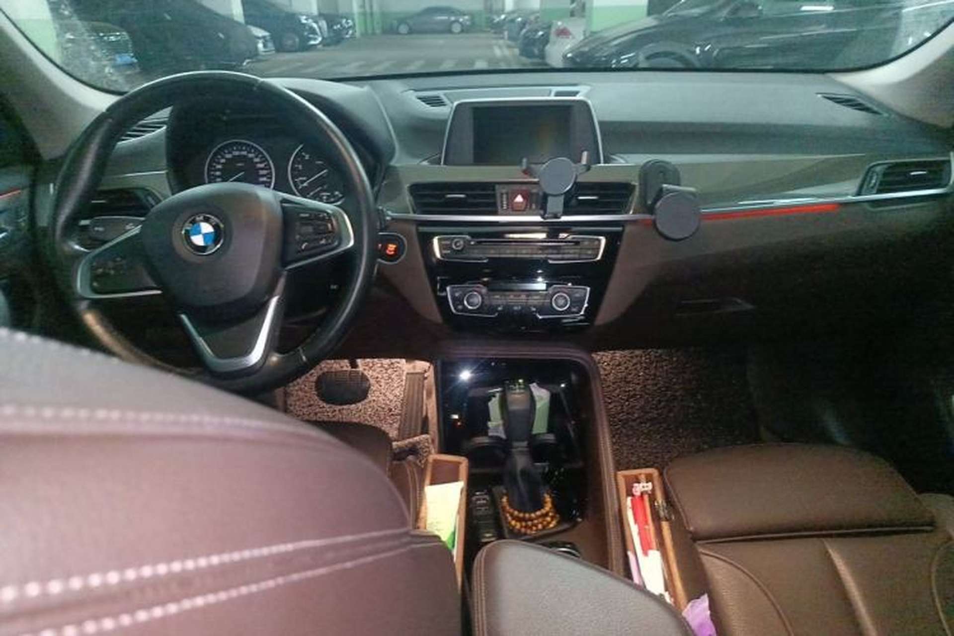 Used BMW X1 2018 xDrive20Li Luxury Edition Center Console