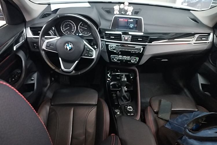 Used BMW X1 2018 sDrive18Li Luxury Model Center Console
