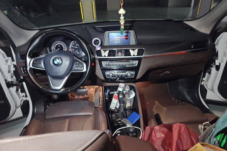 Used BMW X1 2018 sDrive18Li Luxury Model Center Console