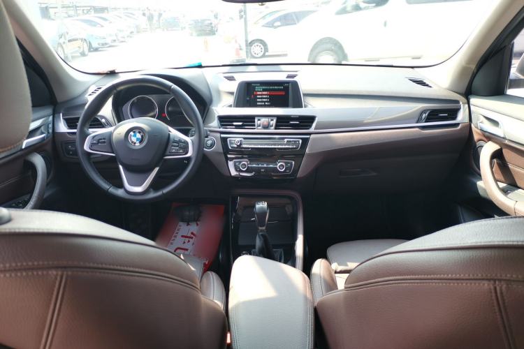 Used BMW X1 2018 sDrive18Li Luxury Model Center Console