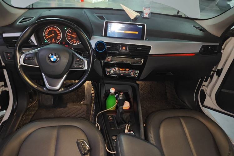 Used BMW X1 2018 sDrive20Li Leading Model Center Console
