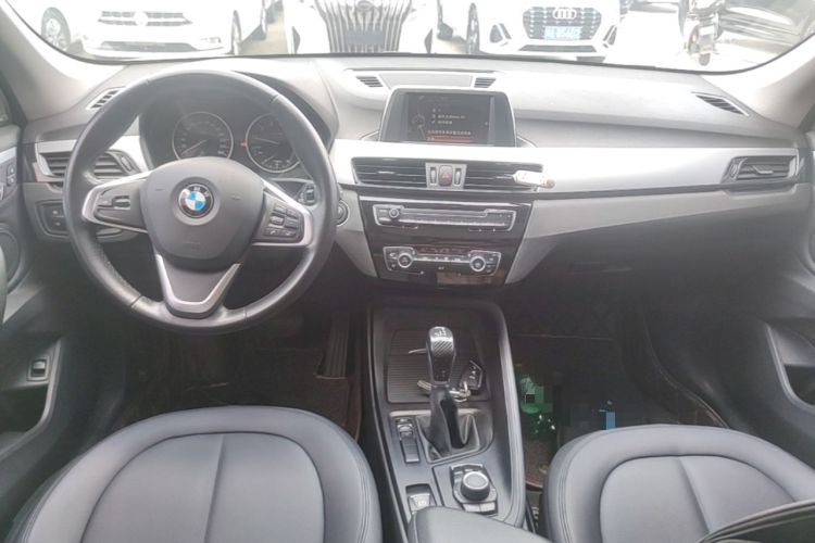 Used BMW X1 2018 sDrive20Li Leading Model Center Console