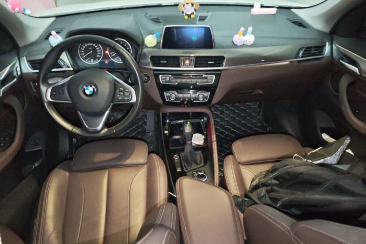 Used BMW X1 2018 xDrive20Li Luxury Edition Center Console