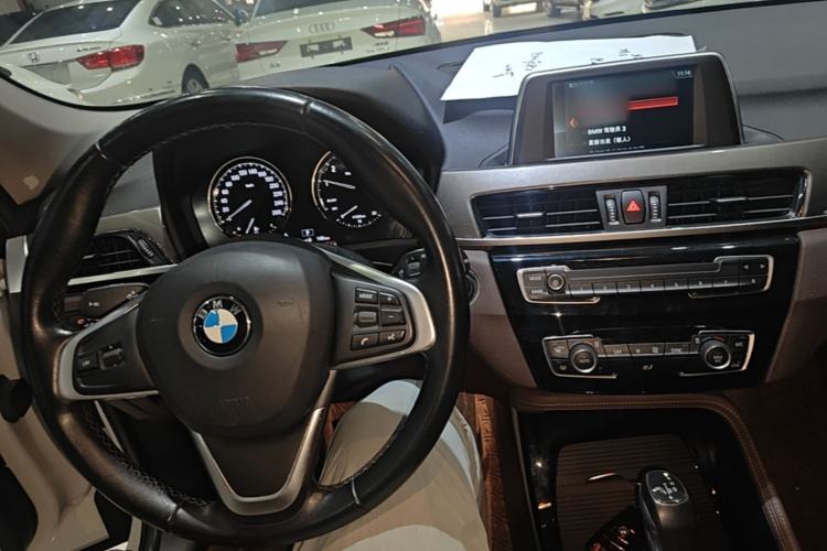 Used BMW X1 2018 sDrive18Li Luxury Model Center Console