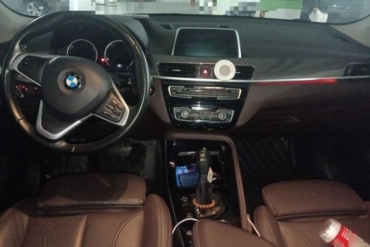 Used BMW X1 2018 xDrive20Li Luxury Edition Center Console