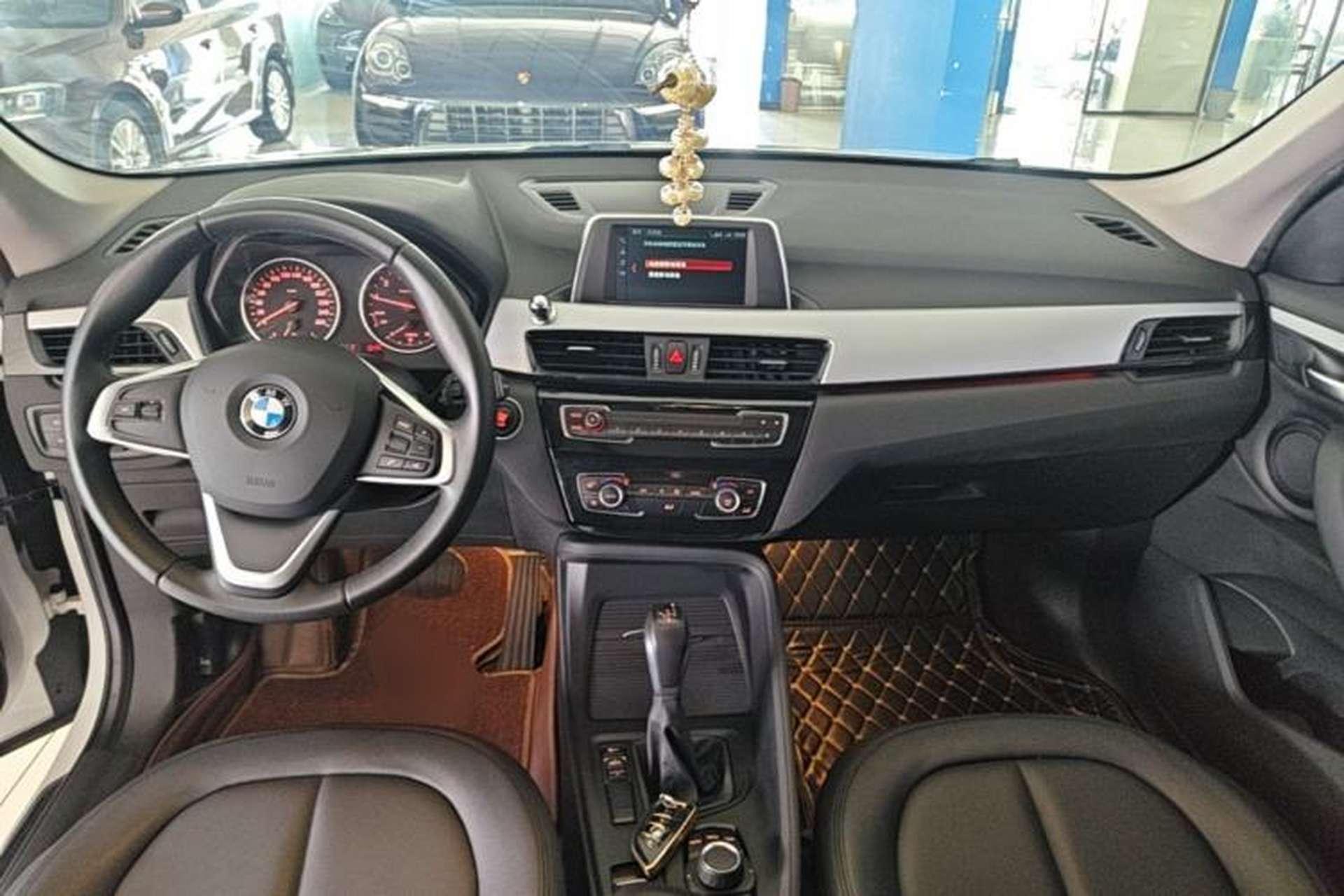 Used BMW X1 2018 sDrive20Li Leading Model Center Console