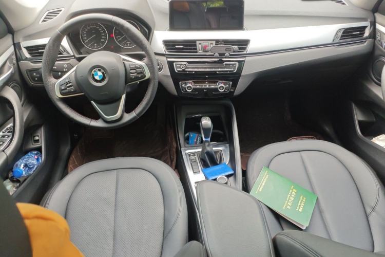 Used BMW X1 2018 sDrive20Li Leading Model Center Console