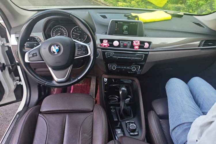 Used BMW X1 2018 sDrive18Li Luxury Model Center Console