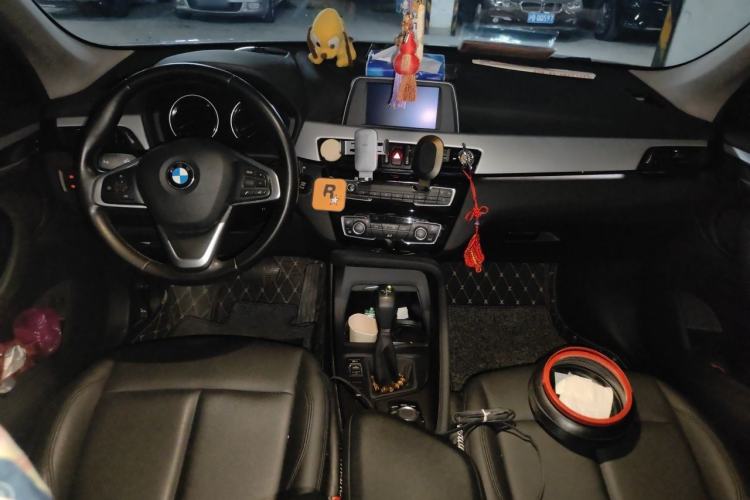 Used BMW X1 2018 sDrive20Li Leading Model Center Console