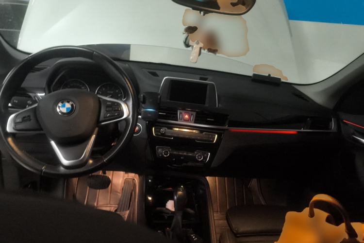 Used BMW X1 2018 sDrive18Li Luxury Model Center Console