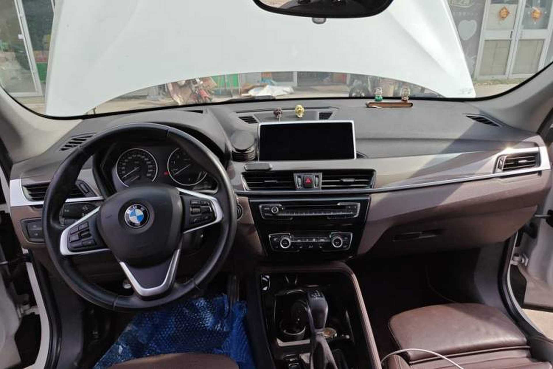 Used BMW X1 2018 xDrive20Li Luxury Model Center Console