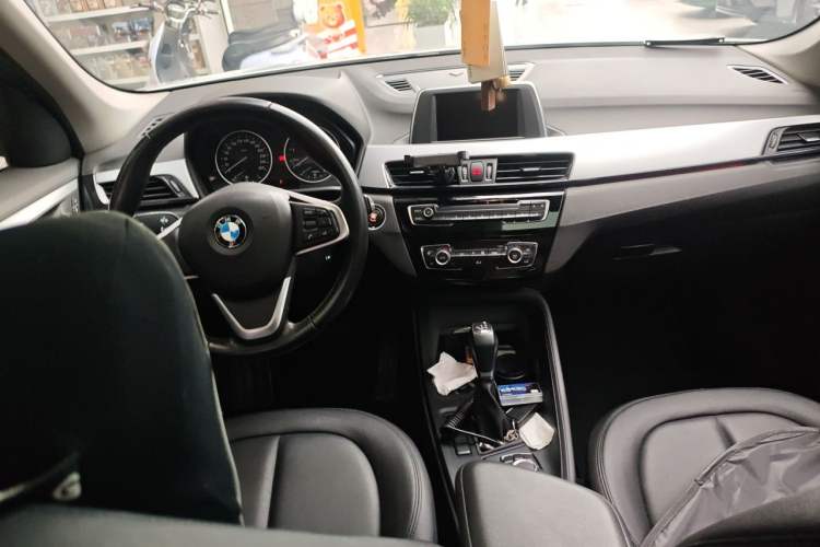Used BMW X1 2018 sDrive18Li Fashion Model Center Console