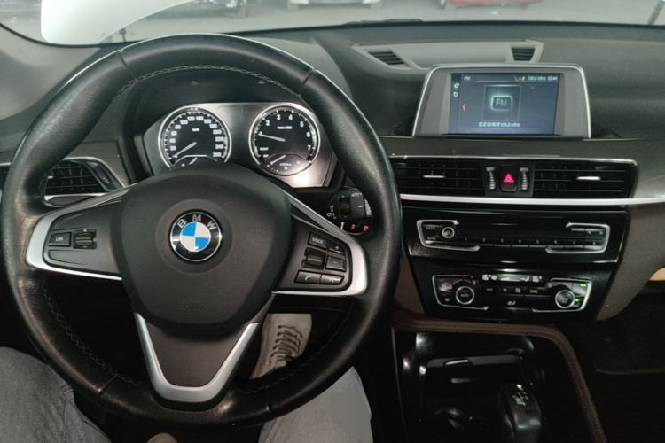 Used BMW X1 2018 sDrive18Li Luxury Model Center Console