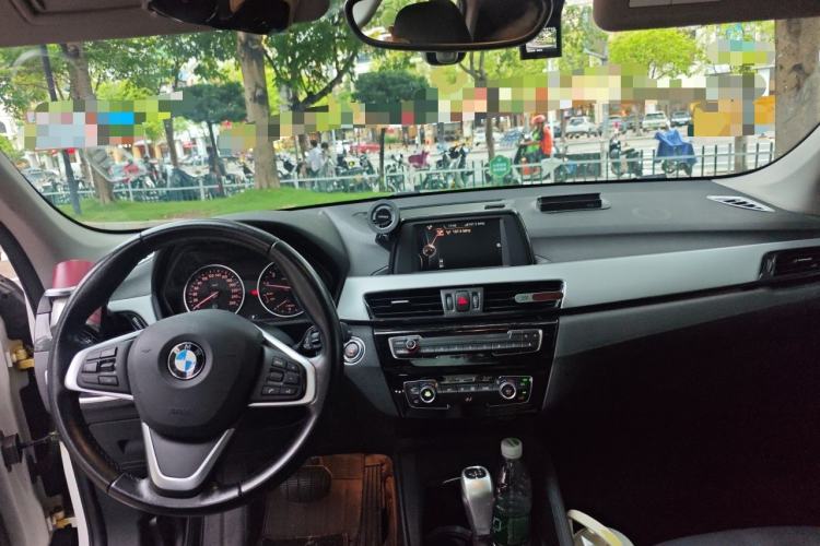Used BMW X1 2018 sDrive20Li Leading Model Center Console