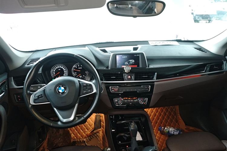 Used BMW X1 2018 sDrive18Li Luxury Model Center Console