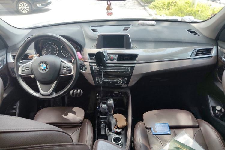 Used BMW X1 2018 sDrive18Li Luxury Model Center Console