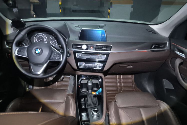 Used BMW X1 2018 xDrive20Li Luxury Edition Center Console