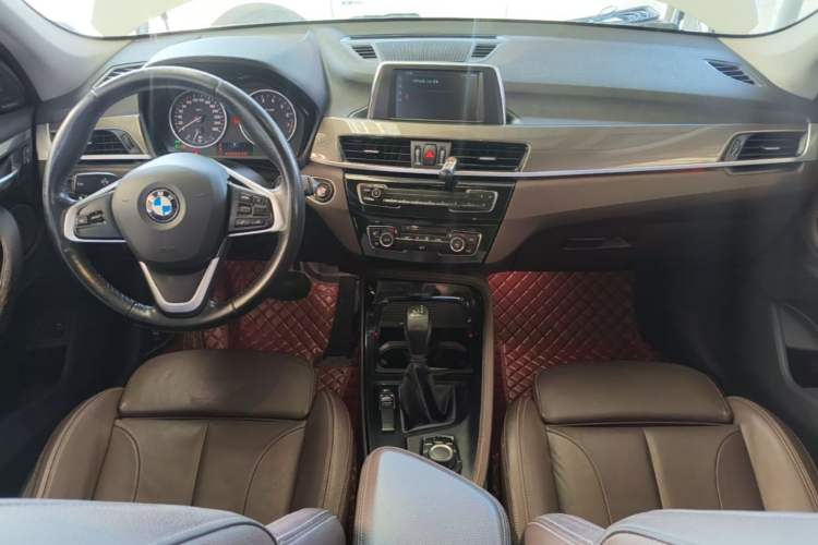 Used BMW X1 2018 sDrive18Li Luxury Model Center Console