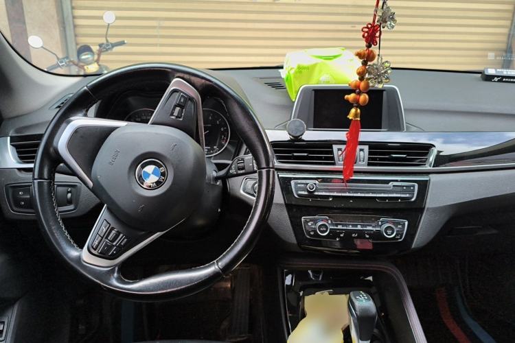 Used BMW X1 2018 sDrive18Li Luxury Model Center Console