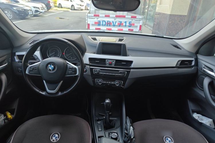 Used BMW X1 2018 sDrive18Li Fashion Model Center Console