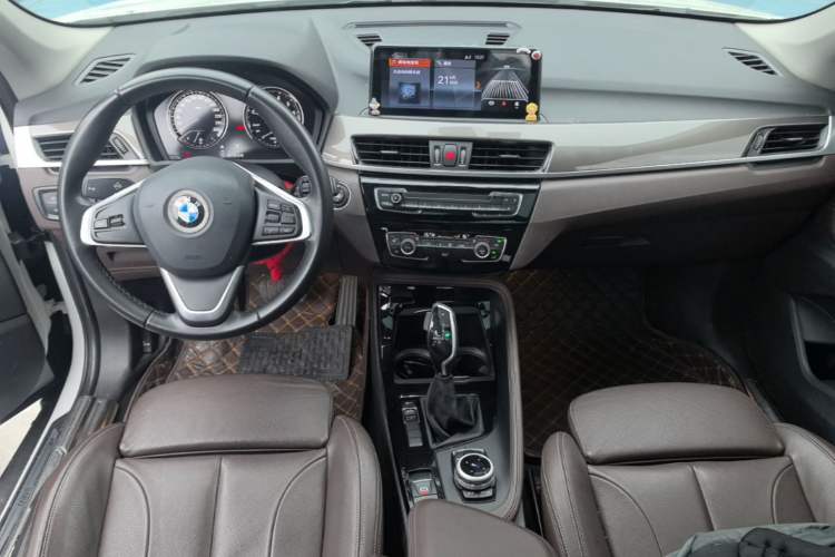 Used BMW X1 2018 sDrive18Li Luxury Model Center Console