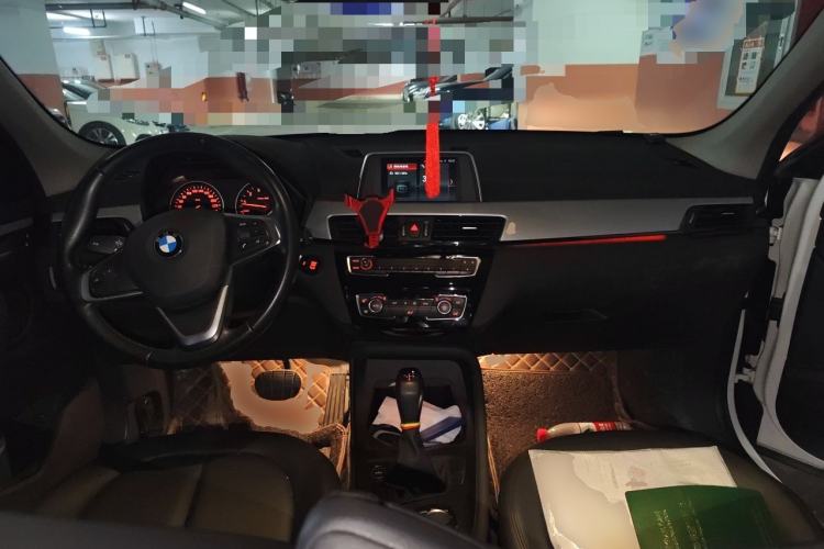 Used BMW X1 2018 sDrive20Li Leading Model Center Console