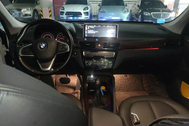 Used BMW X1 2018 sDrive18Li Fashion Model Center Console