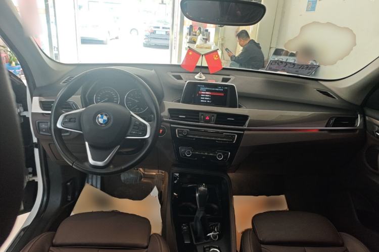 Used BMW X1 2018 sDrive18Li Luxury Model Center Console