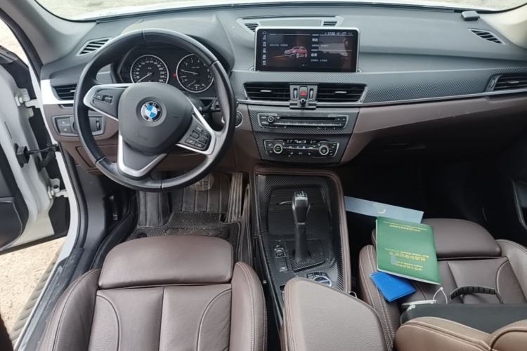 Used BMW X1 2018 xDrive20Li Luxury Edition Center Console