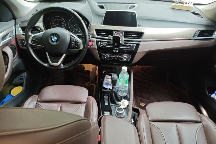 Used BMW X1 2018 xDrive20Li Luxury Edition Center Console