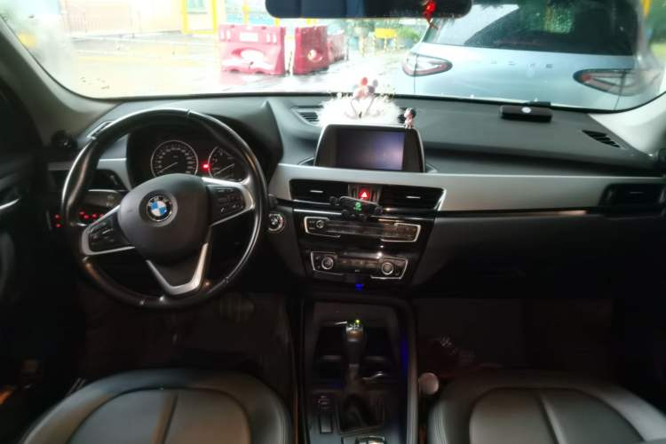 Used BMW X1 2018 sDrive18Li Fashion Model Center Console