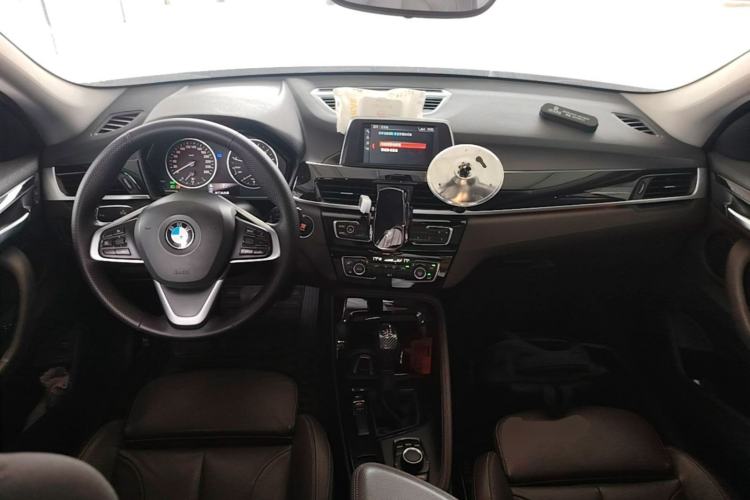 Used BMW X1 2018 sDrive18Li Luxury Model Center Console
