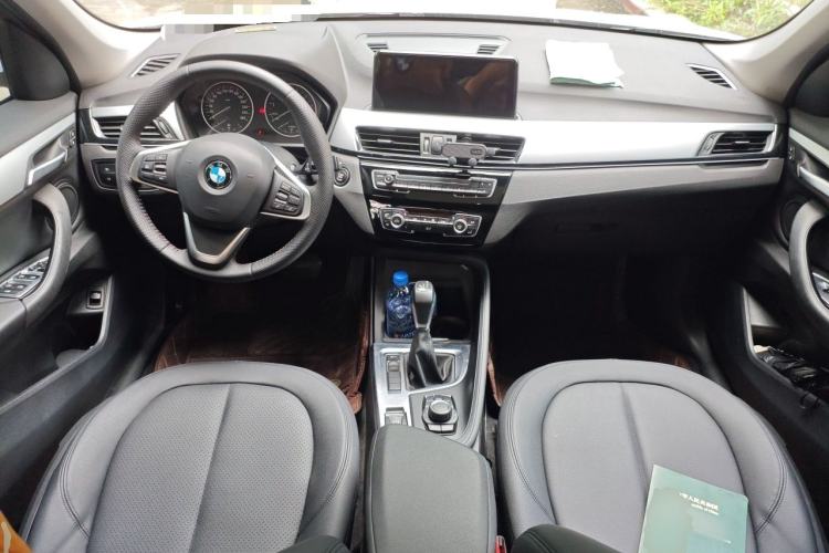 Used BMW X1 2018 sDrive20Li Leading Model Center Console