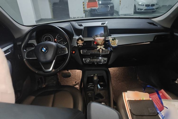 Used BMW X1 2018 sDrive20Li Leading Model Center Console