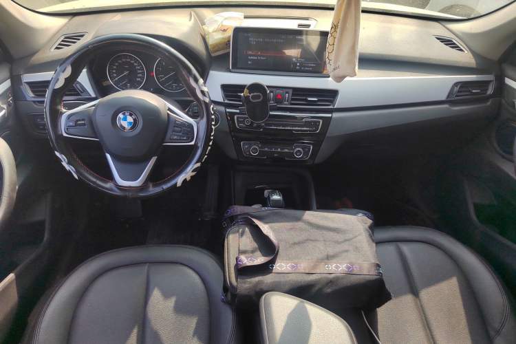 Used BMW X1 2018 sDrive18Li Fashion Model Center Console