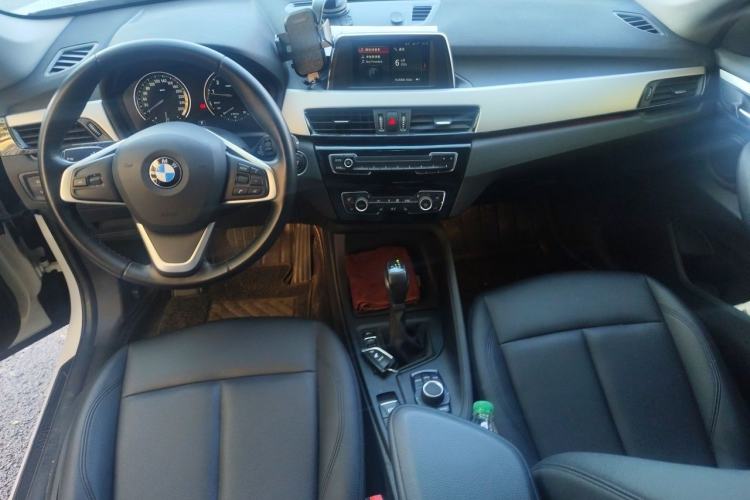 Used BMW X1 2018 sDrive20Li Leading Model Center Console