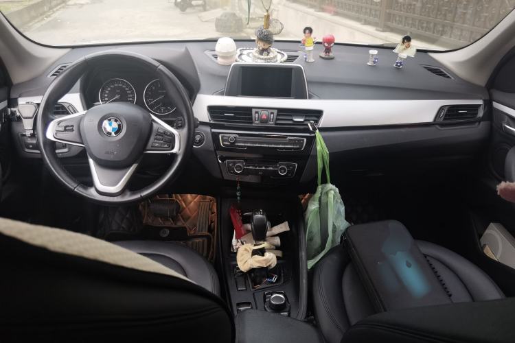 Used BMW X1 2018 sDrive20Li Leading Model Center Console