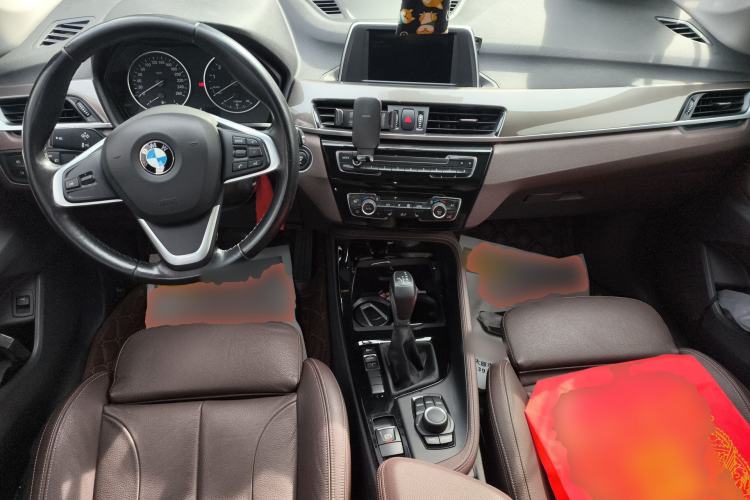 Used BMW X1 2018 sDrive18Li Luxury Model Center Console
