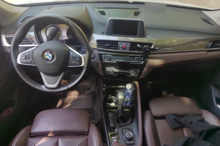 Used BMW X1 2018 sDrive18Li Luxury Model Center Console