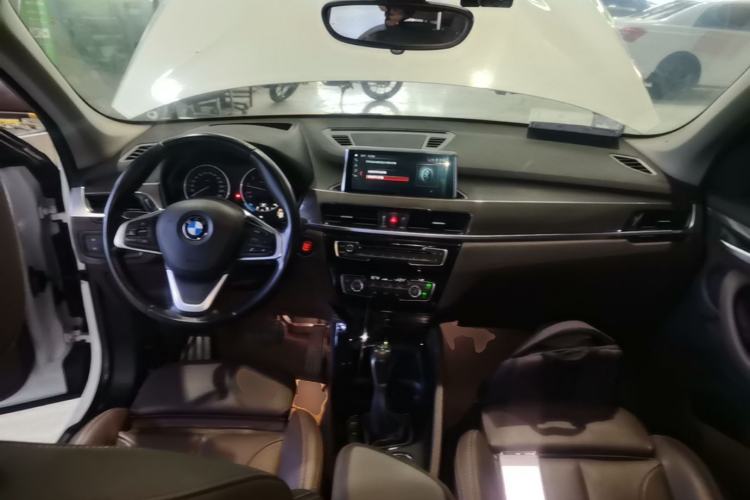 Used BMW X1 2018 xDrive20Li Luxury Model Center Console