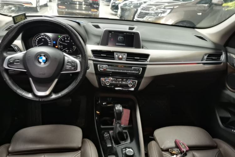 Used BMW X1 2018 sDrive18Li Luxury Model Center Console