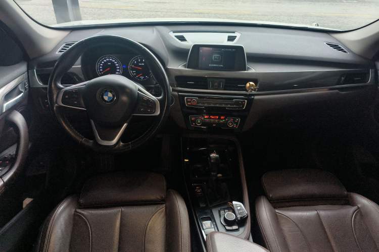 Used BMW X1 2018 sDrive18Li Luxury Model Center Console