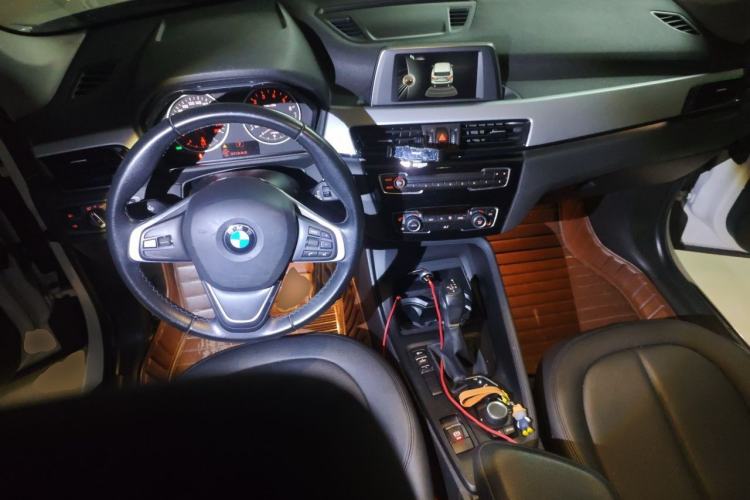 Used BMW X1 2018 sDrive18Li Fashion Model Center Console