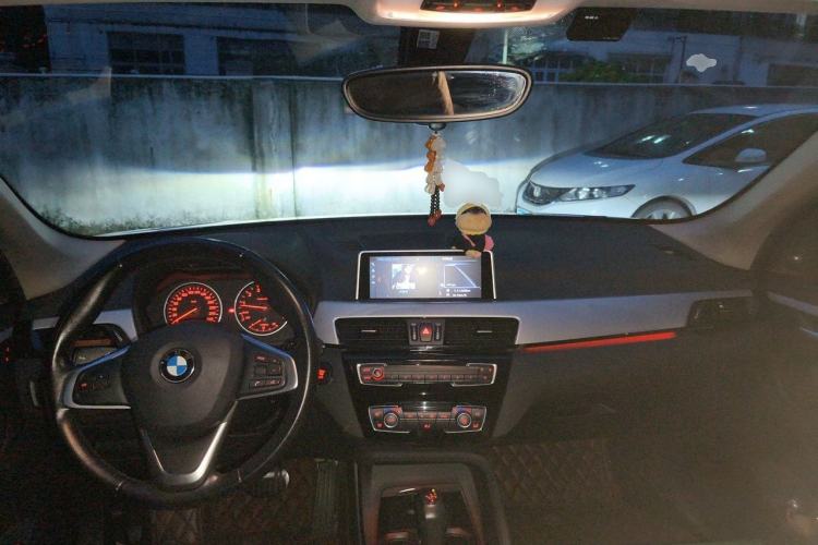 Used BMW X1 2018 sDrive20Li Leading Model Center Console
