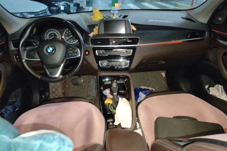 Used BMW X1 2018 sDrive20Li Leading Model Center Console