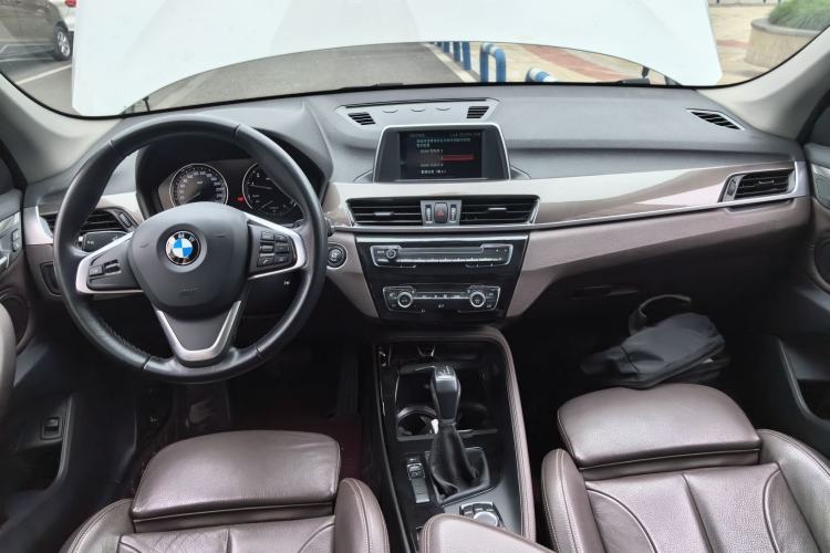 Used BMW X1 2018 sDrive18Li Luxury Model Center Console